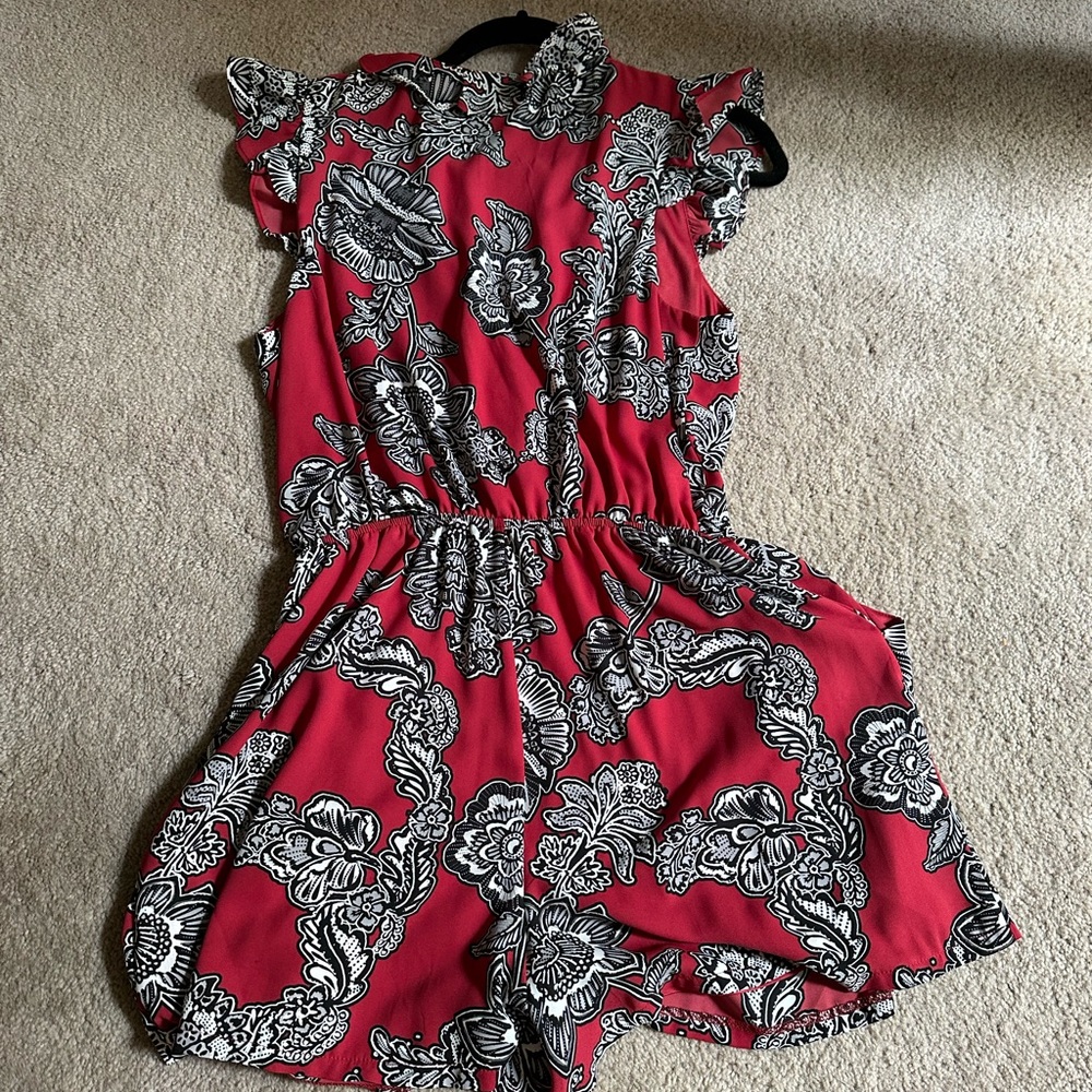 Express Red and Black Patterned Romper - Picture 3 of 4